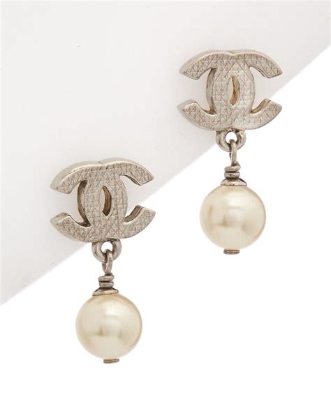 chanel ohrringe damen|Chanel earrings official website.